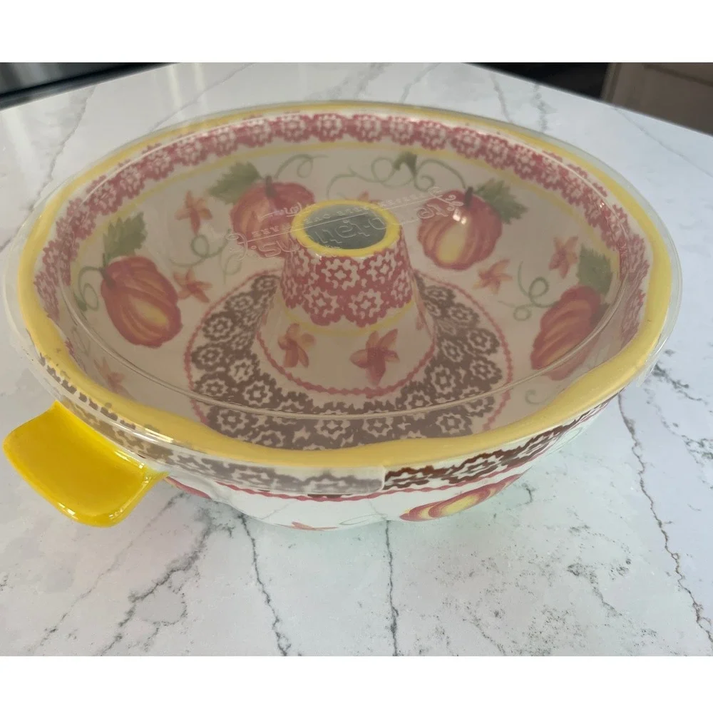 Temp-tations Old World Pumpkin Fluted Bundt Cake Pan Ceramic Baker with Lid
